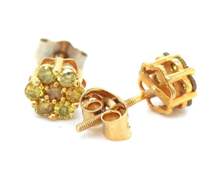 14kt Yellow gold yellow sapphire flower style stud earrings