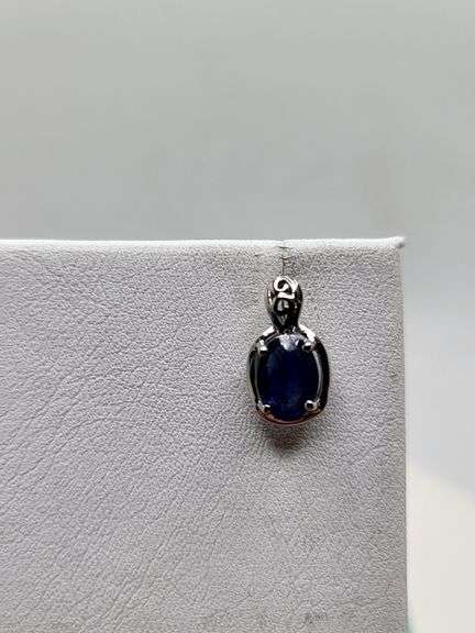 Magnificent pair earring of Tanzanite in Silver – GGA Certified