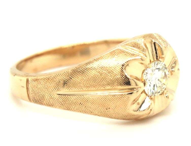 14kt Yellow gold 0.50ct diamond gent's ring