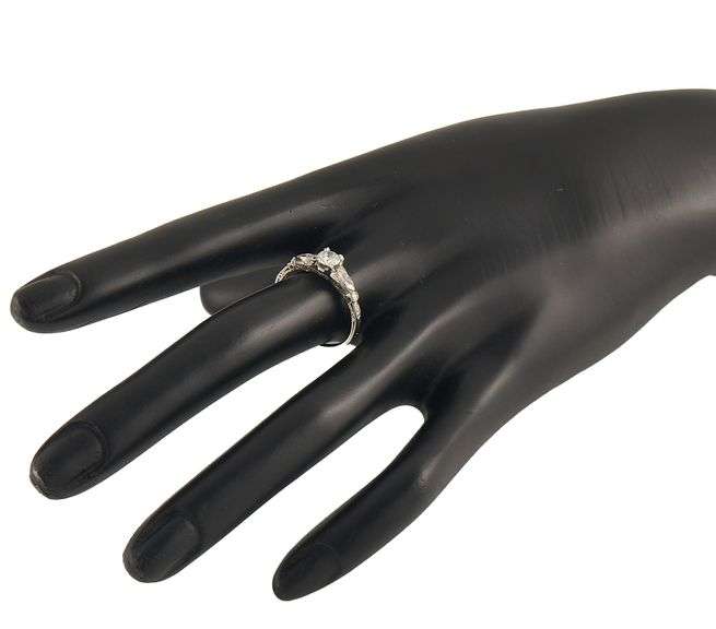 Vintage 0.55ctw European and Marquise Diamond Filigree Scroll Ring in Platinum