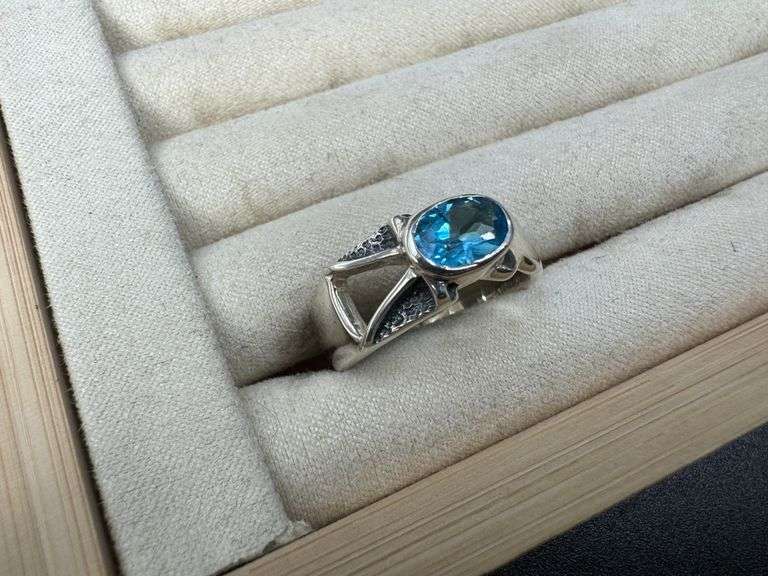 Sterling Silver Natural Gemstone Blue Topaz Ring Size 10