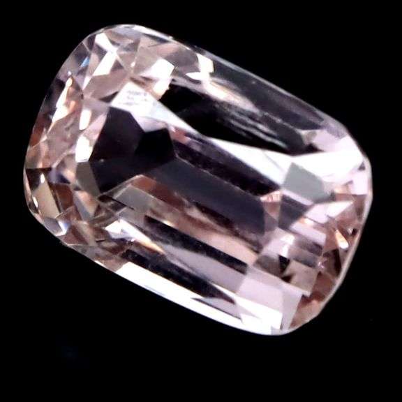 Super flashing! Untreated! 6.95ct bright pink Kunzite!