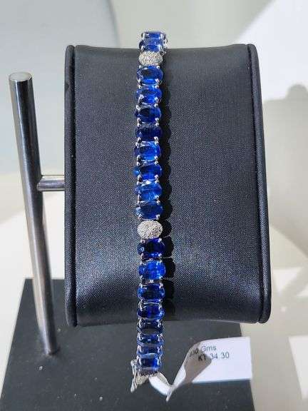 Very fine quality Kyanite Bracelet in Sterling Silver