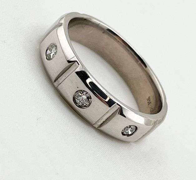 14KT White Gold 6mm Square Shape Diamond Section Band