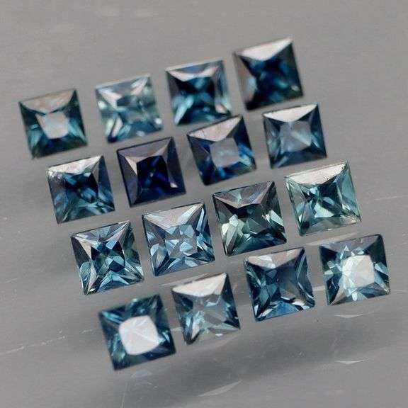 Princess cut! 2.70ct denim blue Sapphire set!