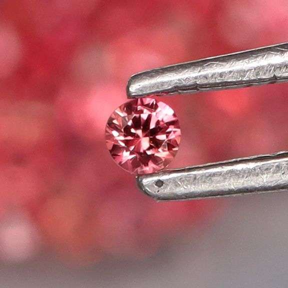 Vibrant color! Diamond cut! 2.63ct  cherry pink Sapphire set!