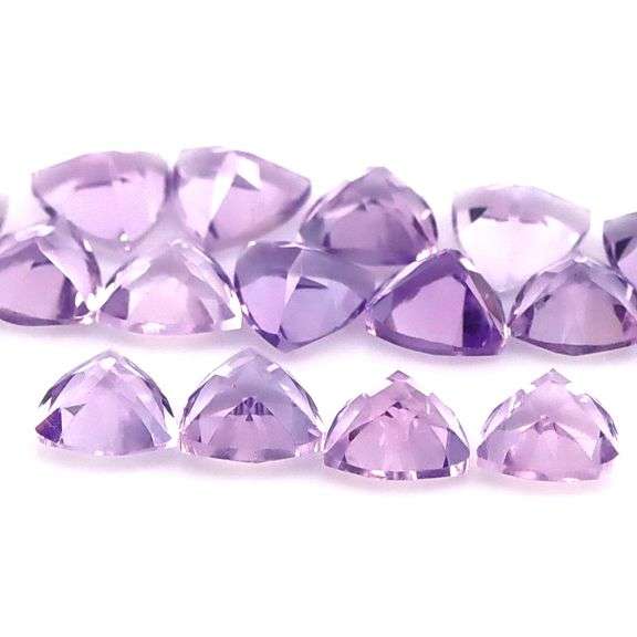 Glittering! 10.95ct high fire trillian cut Amethyst set!
