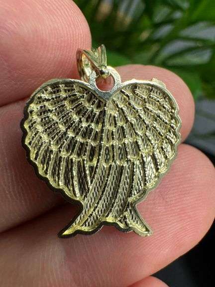 10k Yellow Gold Unique Angel Wings Heart Pendant Diamond Cut Charm