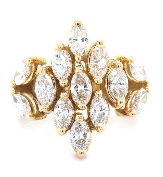 18kt Yellow gold 2ctw marquise diamond cluster ring