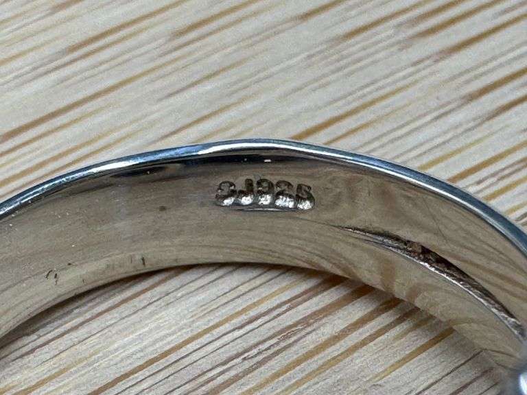 Sterling Silver Gemstone Ring Size 6