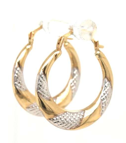 14kt Yellow gold hoop earrings