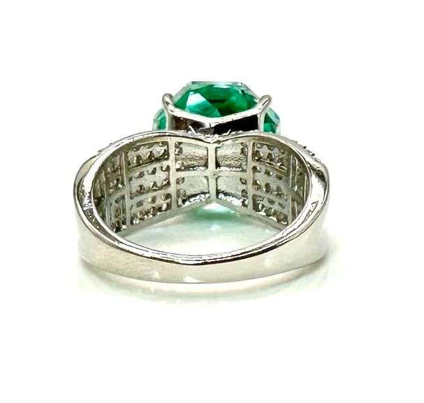 Stunning 14 kt White Gold Plate 5 Ct Rose Cut Simulated Paraiba Tourmaline Ring
