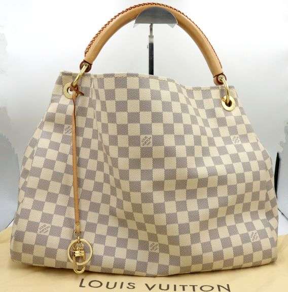 Louis Vuitton Azur Artsy purse