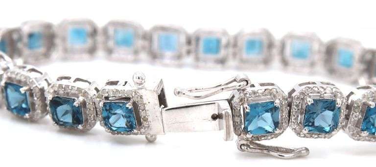Ravishing Brand New European 14.55CTW Princess-Cut Very Rare London Blue Topaz & Diamond Bracelet In
