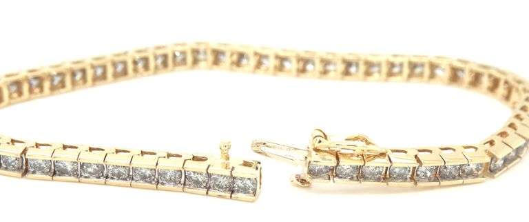 14kt Yellow gold 5.50ctw bar set diamond tennis bracelet