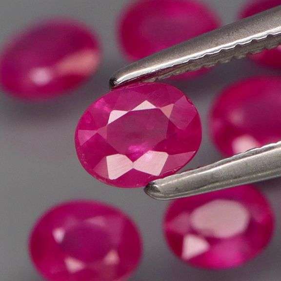 Collectors 2.22ct set of bright pigeon's blood Burmese Rubies!!!