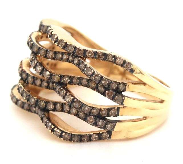 Nicely Designed Modern 14K YG Champagne Diamond Ring