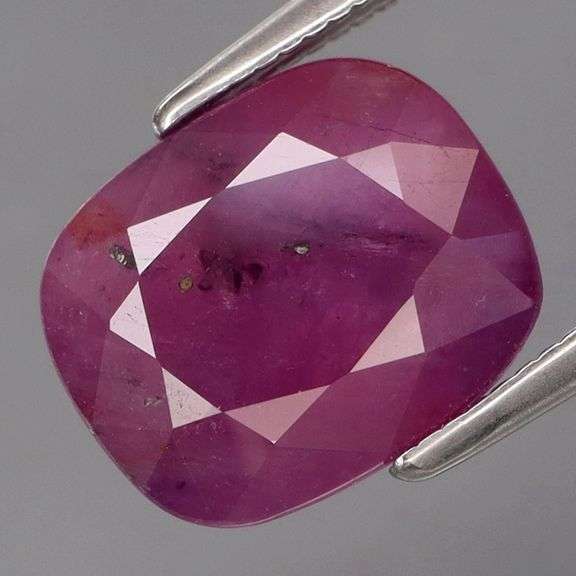 Stunning violet red 4.14ct untreated Winza Ruby