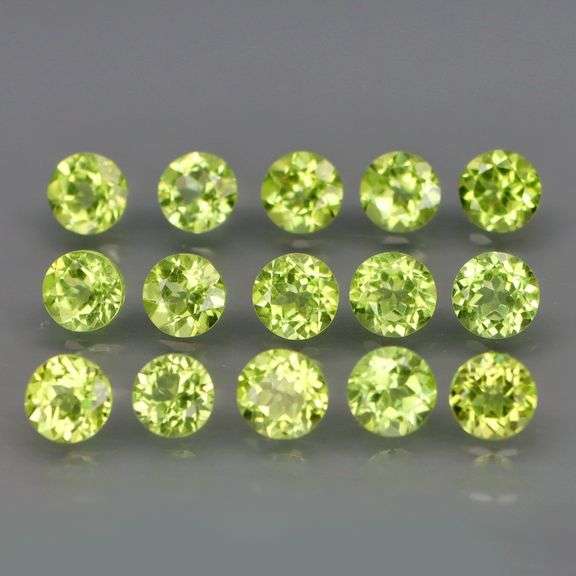 Round cut! Untreated! Matched! 4.46ct Peridot set!