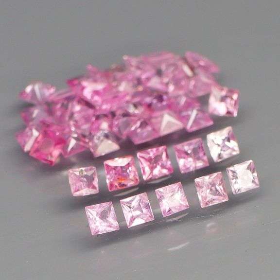 Radiant princess cut! 3.06ct pure pink Sapphire set!