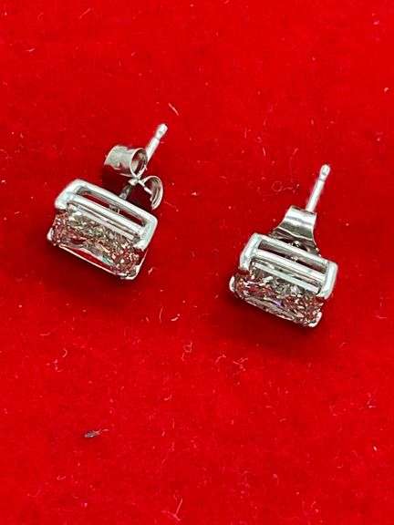 BRAND NEW 14K WHITE GOLD LAB GROWN DIAMOND STUDS