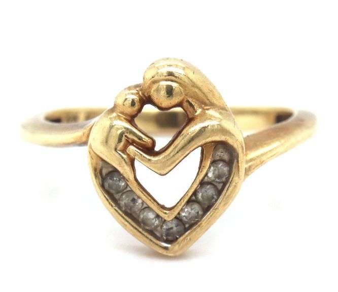 Set of 10kt Yellow gold mother and child diamond ring and pendant