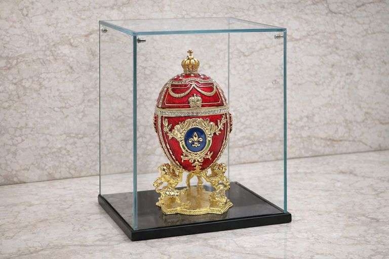 Red Fabergé-Style Gold Embellished with Swarovski Crystals