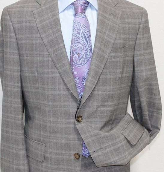 New Arrival, Handsome Modern Fit Suit, Made in Italy