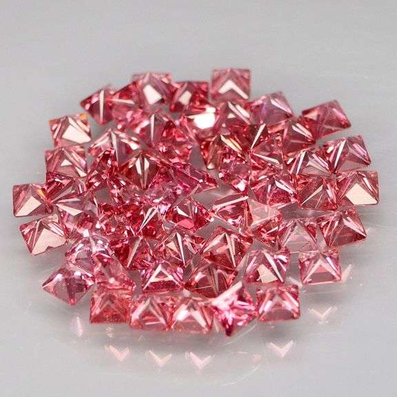 Exquisite 3.42ct set of rare pink Malaya Garnets