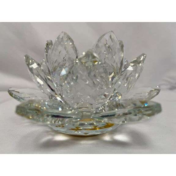 Crystal Lotus Flower LED Lamp