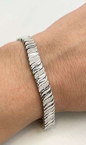 925 Sterling Silver CZ Wave Link Bracelet