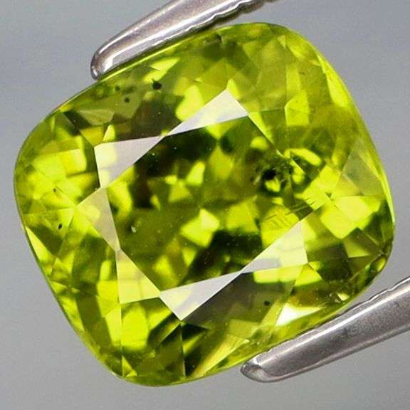 Glittering 2.48ct untreated Peridot from Pakistan!
