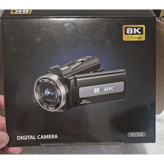 8K UHD Digital Camcorder Touch Screen WiFi and Night Vision