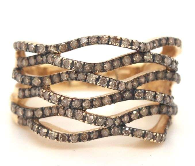 Nicely Designed Modern 14K YG Champagne Diamond Ring