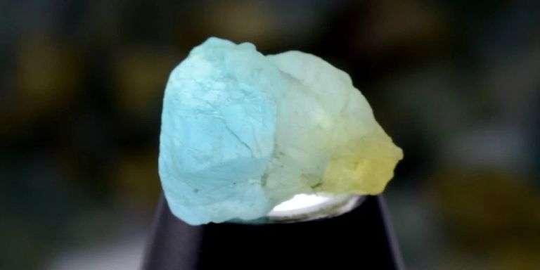 Heavy! 100.31ct uncut, untreated Grandidierite set!