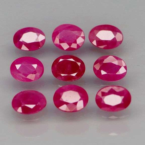 Get ready for 2.30cts of pigeon's blood red Burmese Rubies!!!