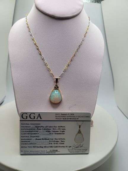 Extremely fine quality one Opal pendent in silver, GGA certfied, Size: 18