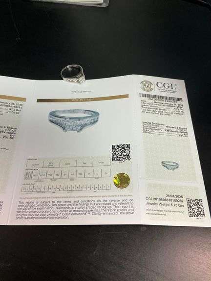 CERTIFIED LADIES 14K WHITE GOLD AND DIAMOND RING