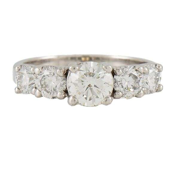 1.50ctw Round Diamond Graduated Five Stone Ring in 14K