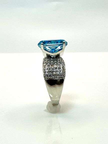 Stunning 14 kt. White Gold Plate 5 Ct Rose Cut Simulated Swiss Blue Topaz Ring