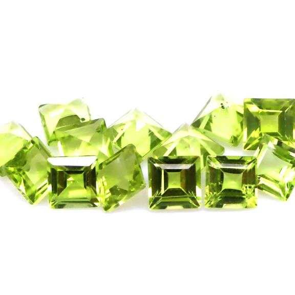 High fire brightly colored 9.20ct Peridot set!