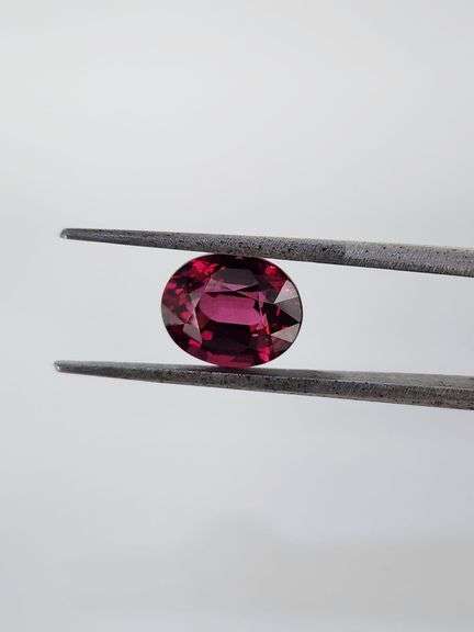CERTIFIED LOOSE NATURAL GARNET (RHODOLITE) 3.98 CARATS