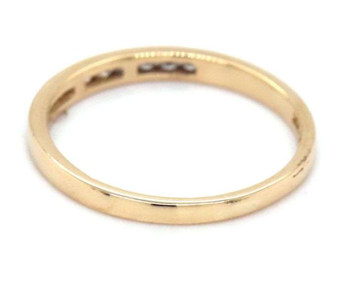14kt Yellow gold 0.15ctw channel set diamond band