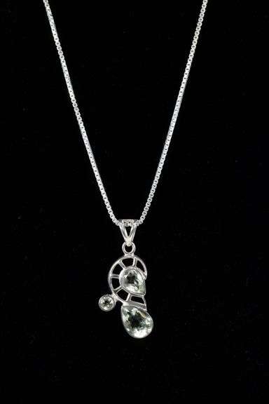 Sterling Silver Green Amethyst Gemstone Pendant (Includes 1.7mm Sterling Silver Box Chain 20" 6.4 gr