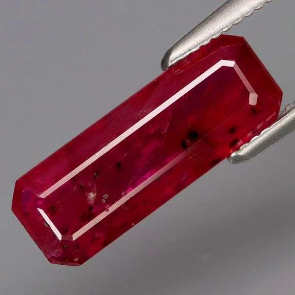 Investment grade 2.06ct Mozambique Ruby- HEATED ONLY!!!