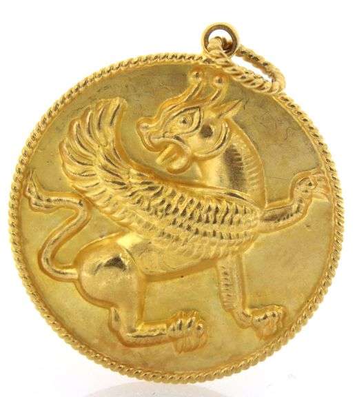 18kt Yellow gold Griffin Medallion