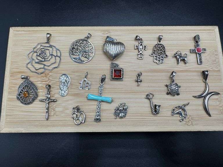 .925 Sterling Silver Curated 20 Pendant Lot Various Sizes & Styles