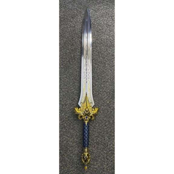 Vintage-Style Stainless Steel Lion Head Sword
