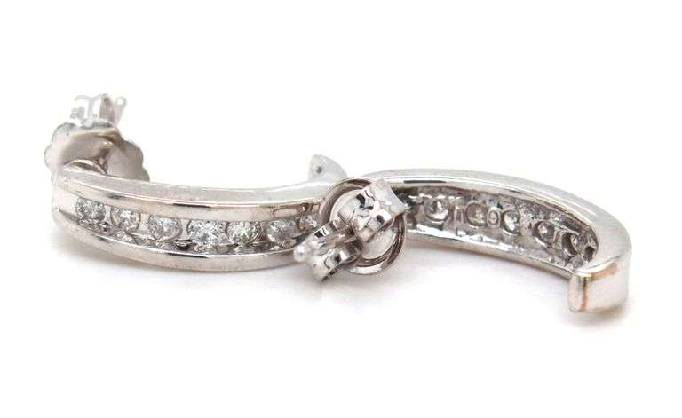14kt White gold 0.20ctw J hoop earrings