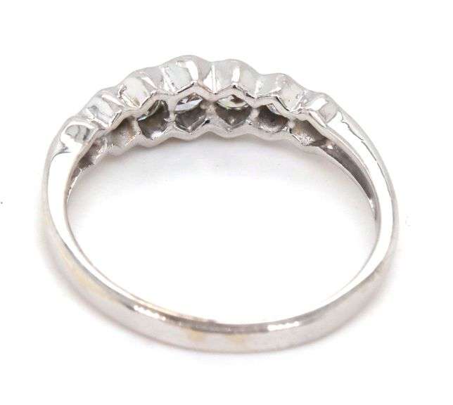 14kt White gold 0.50ctw diamond band
